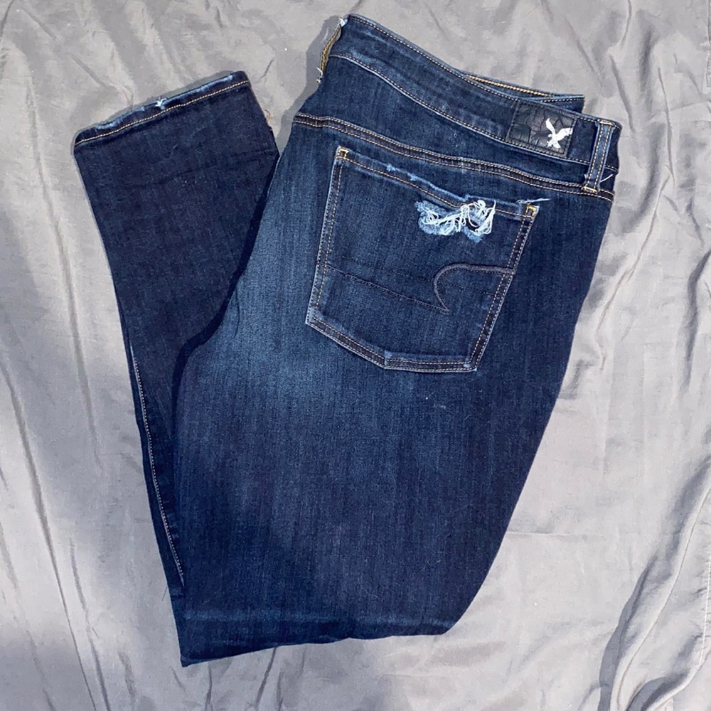 American Eagle Distressed Jegging